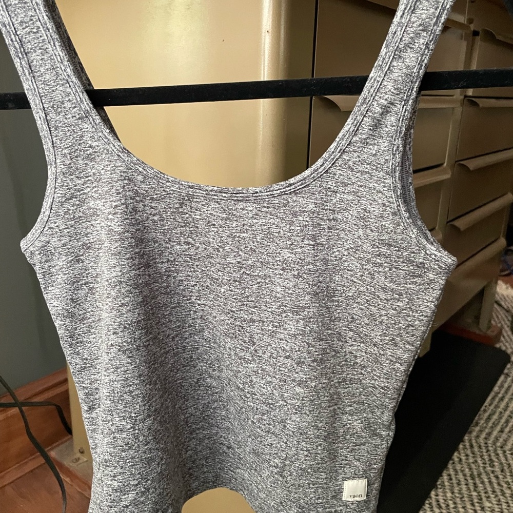 Vuori Heather Grey Women's Tank Top